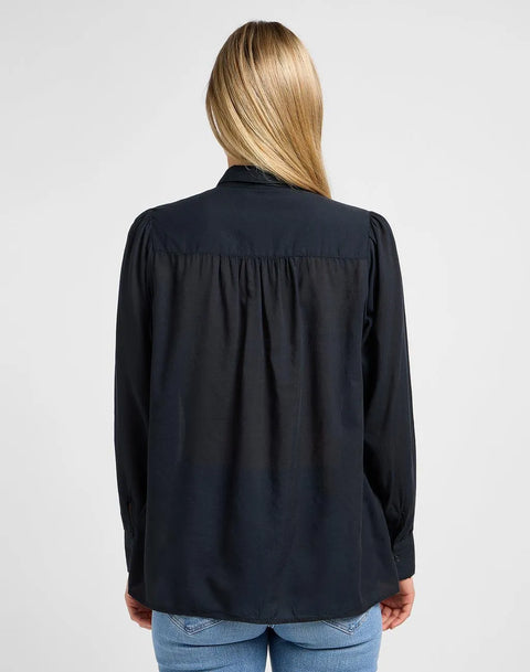 Lee Women's Black Shirred Long-Sleeve Blouse | Lee in Lebanon