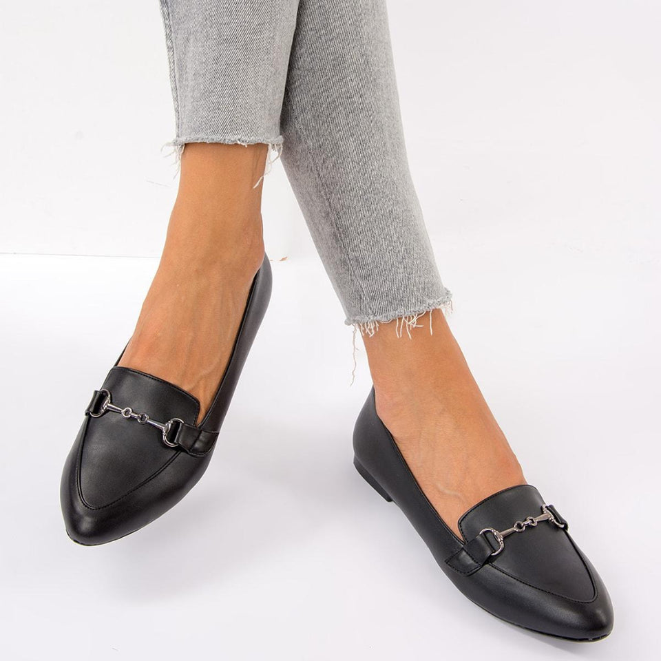 Fox Shoes Women's Black Pointed-Toe Flats