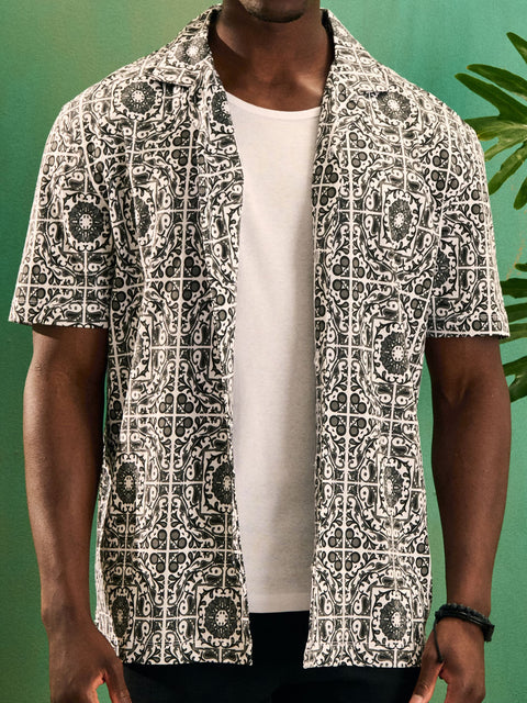 Sinsay Men's Black/White Geometric Pattern Shirt | Sinsay In Lebanon