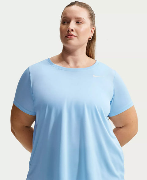 Nike Women's Aqua Plus Size Active Dri-FIT Women's Short-Sleeve Logo T-Shirt | Nike In Lebanon