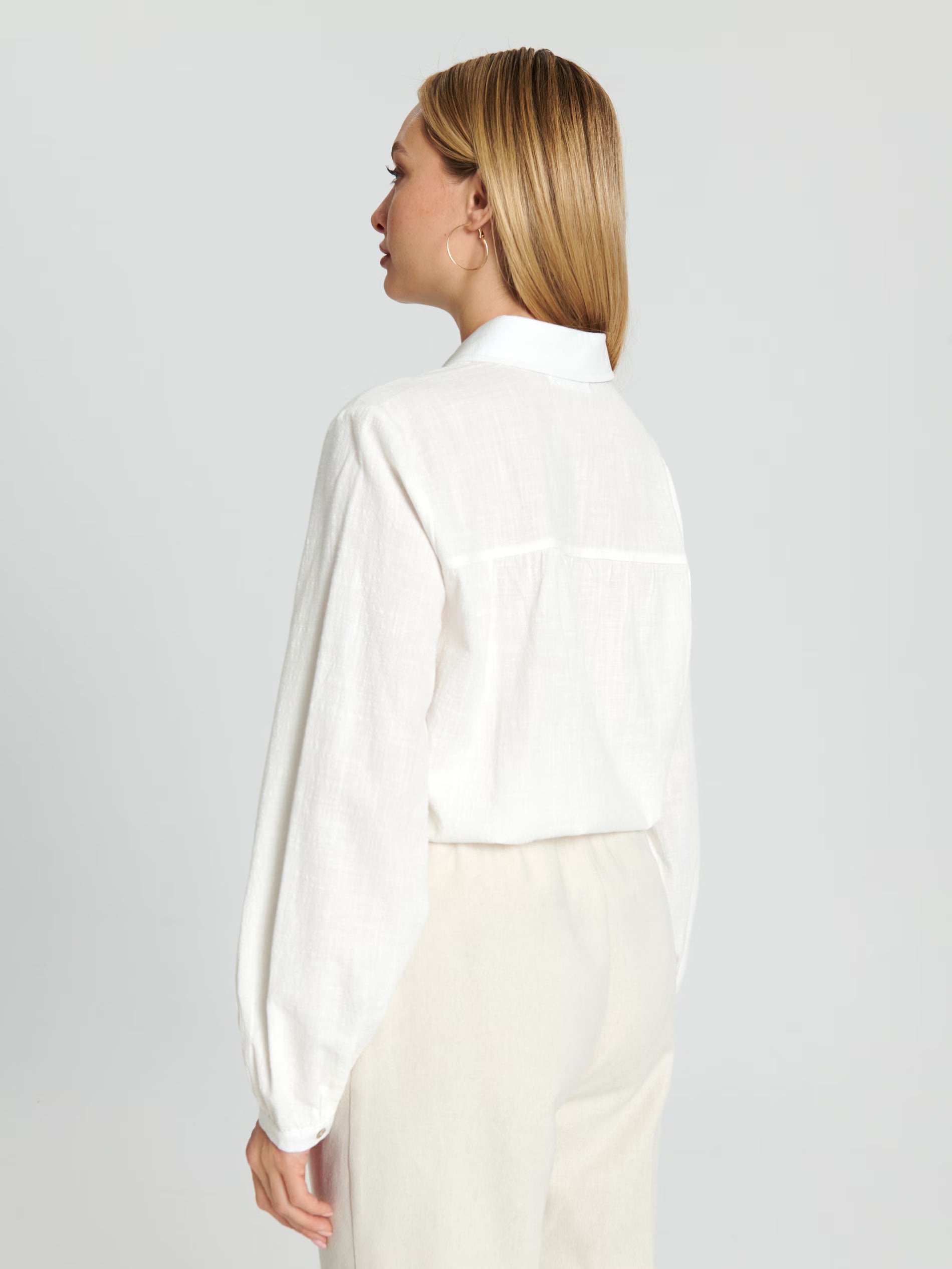 Sinsay Women's White Long Sleeve Cotton Shirt | Sinsay In Lebanon