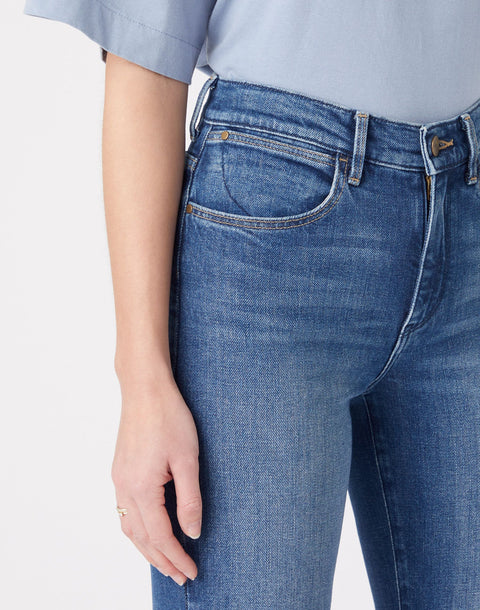 Wrangler Women's Dark Blue Stretch Straight Jeans | Wrangler In Lebanon