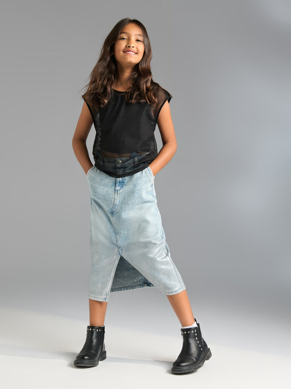 Sinsay Girl's Black Textured Sleeveless Blouse | Sinsay in Lebanon