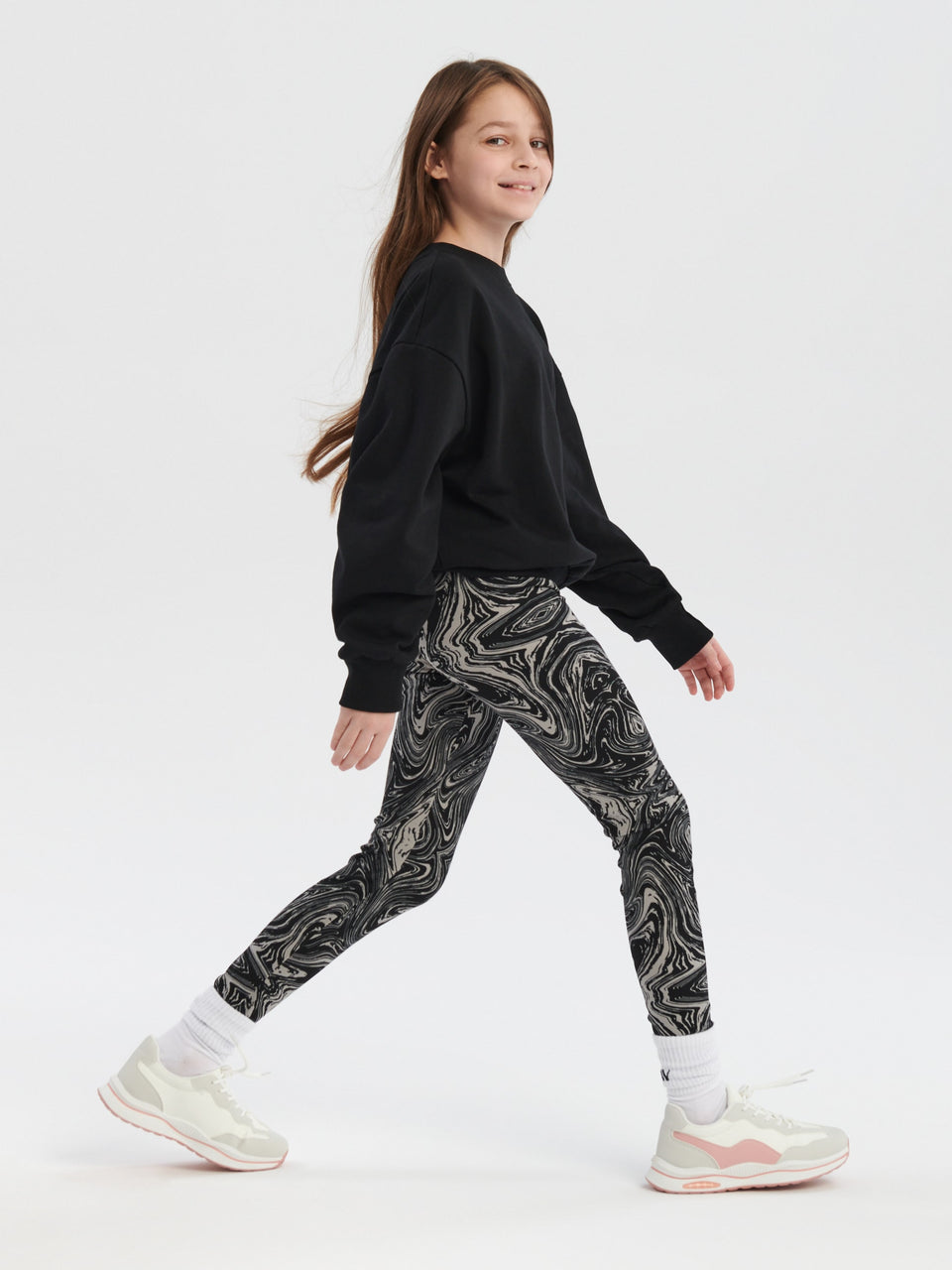 Sinsay Girl's Black Marble Print Leggings | Sinsay in Lebanon