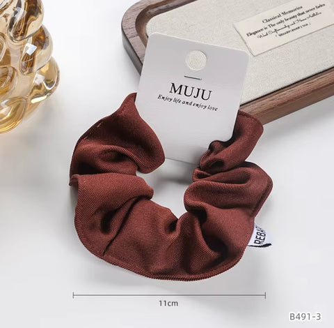 Muju 11cm korean style diagonal large  fabric scrunchies Hair Accessories | Muju In Lebanon l
