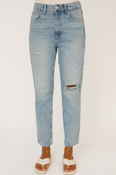 Forever 21 Women's Light Blue Dad Mid-Rise Straight Jeans |Forever 21 In Lebanon