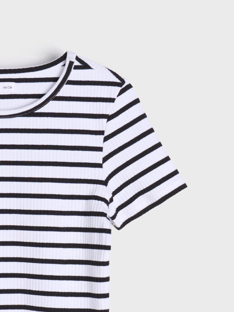 Sinsay Girl's White & Black Striped T-Shirt | Sinsay In Lebanon