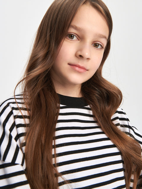 Sinsay Girl's Black & White Striped Jogging Sweatshirt | Sinsay In Lebanon