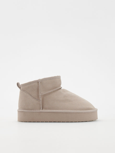 Reserved Women's Beige Platform Leather Snow Boots | Reserved In Lebanon