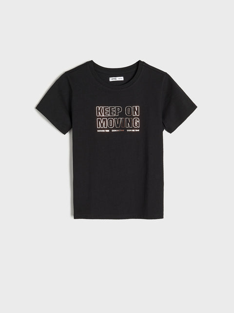 Black t-shirt with 'KEEP ON MOVING' text on a white background