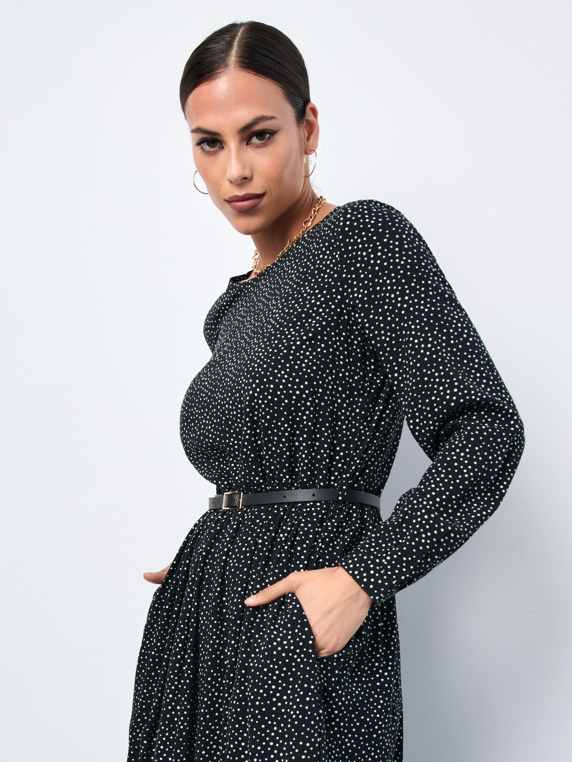 Sinsay Women's Black & White Dotted Midi Dress | Sinsay In Lebanon