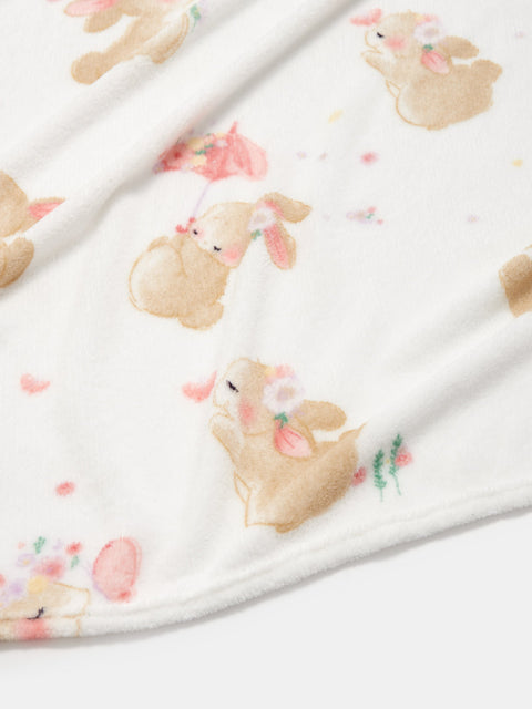 Sinsay White 130x160 Rabbit Printed With Winter Motif Blanket | Sinsay In Lebanon