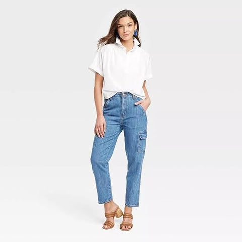 Universal Thread Women's Blue Women's Mid-Rise Boyfriend Jeans |Universal Thread In Lebanon