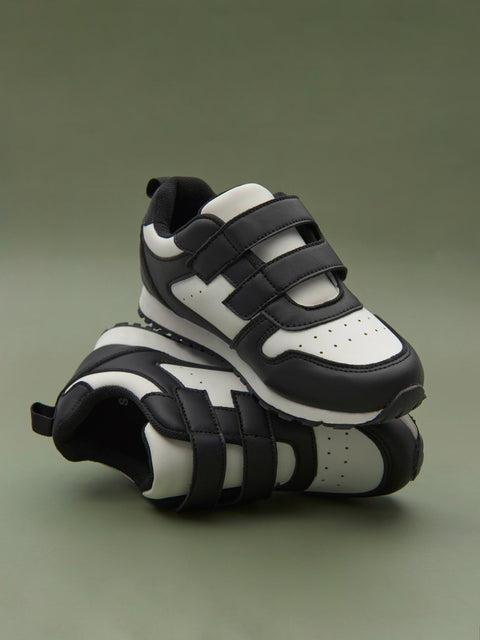 Sinsay Boy's Black & White Casual Sneaker|Sinsay In Lebanon