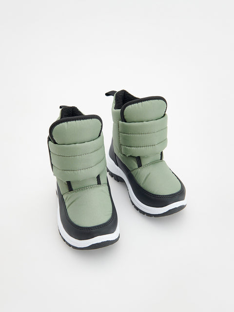Reserved  Boy's Olive Green Snow Boots | Reserved In Lebanon