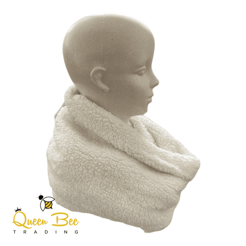 Jenni Women's White Twisted Sherpa Cowl Scarf |Jenni In Lebanon