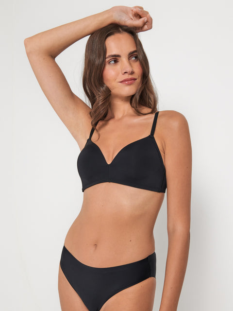 Sinsay Women’s Black Seamless Push-Up Bra | Sinsay in Lebanon