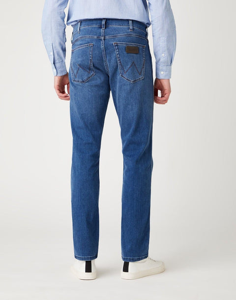 Wrangler Men's Bright Stroke Greensboro Regular Straight Jeans | Wrangler In Lebanon