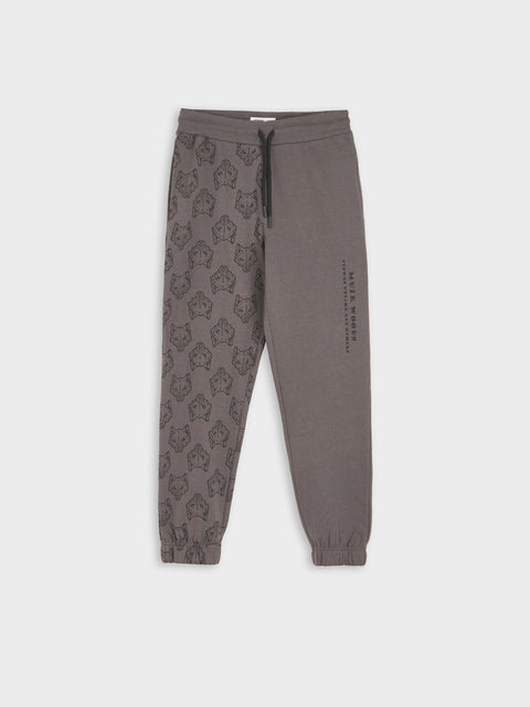 Sinsay Boy's Dark Grey Sweatshirt And Trousers Set | Sinsay In Lebanon
