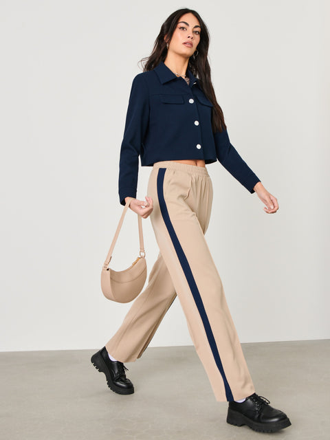 Sinsay Women's Beige Wide leg with a side stripe Sweatpants  | Sinsay in Lebanon