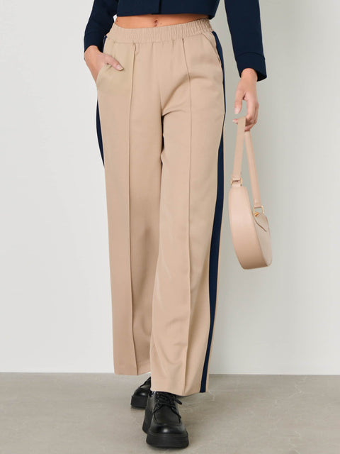 Sinsay Women's Beige Wide leg with a side stripe Sweatpants  | Sinsay in Lebanon