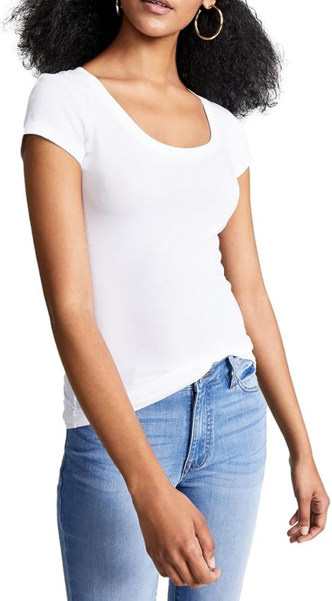 Aveto Women's White The Basic Scoop Neck T-Shirt |Aveto In Lebanon
