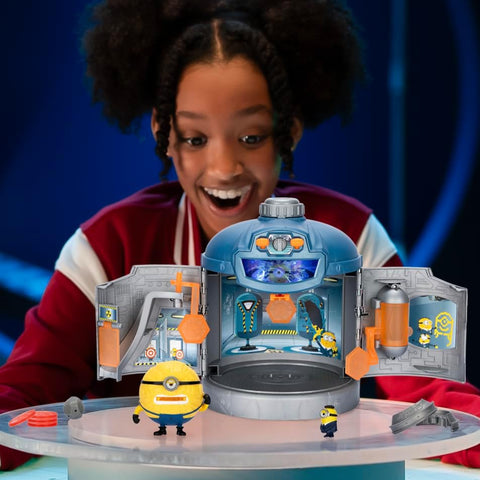 Moose Minions Despicable Me 4 Transform AVL Jerry Into Mega Jerry Toys | Moose In Lebanon