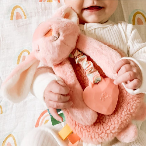 Itzy Ritzy Lovey Including Teether | Itzy Ritzy In Lebanon