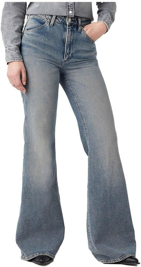 Wrangler Women's Washed Blue Tainted Mountain Jeans | Wrangler In Lebanon