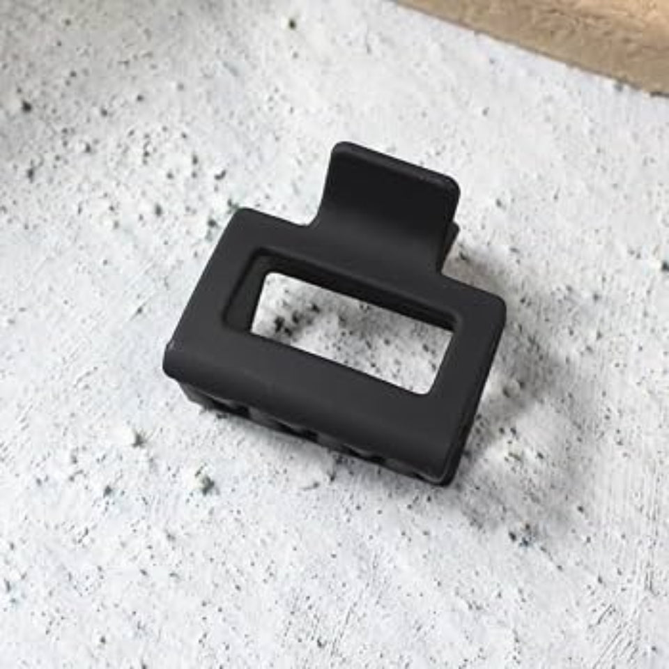 Twelve Women's Matte Black Hollow Rectangular Hair Claw Clip