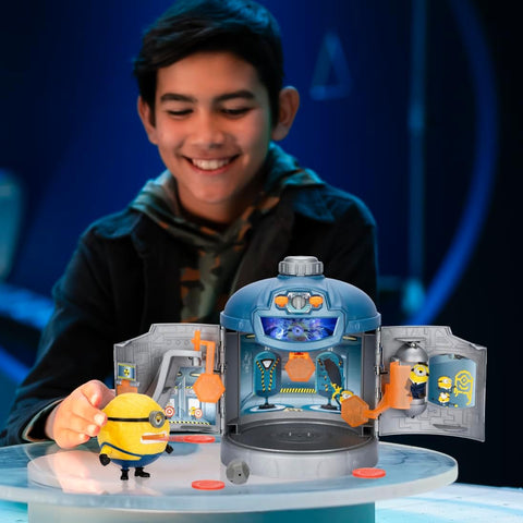 Moose Minions Despicable Me 4 Transform AVL Jerry Into Mega Jerry Toys | Moose In Lebanon
