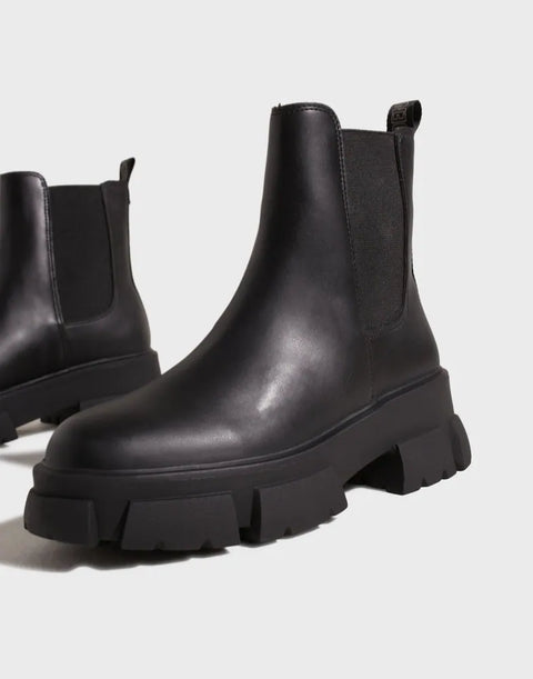 Steve Madden Women's Black Tunnel Boots | Steve Madden In Lebanon