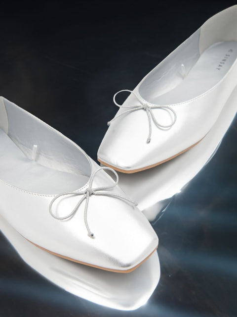 Sinsay Women's Silver Leather Bow Design Ballerina | Sinsay In Lebanon