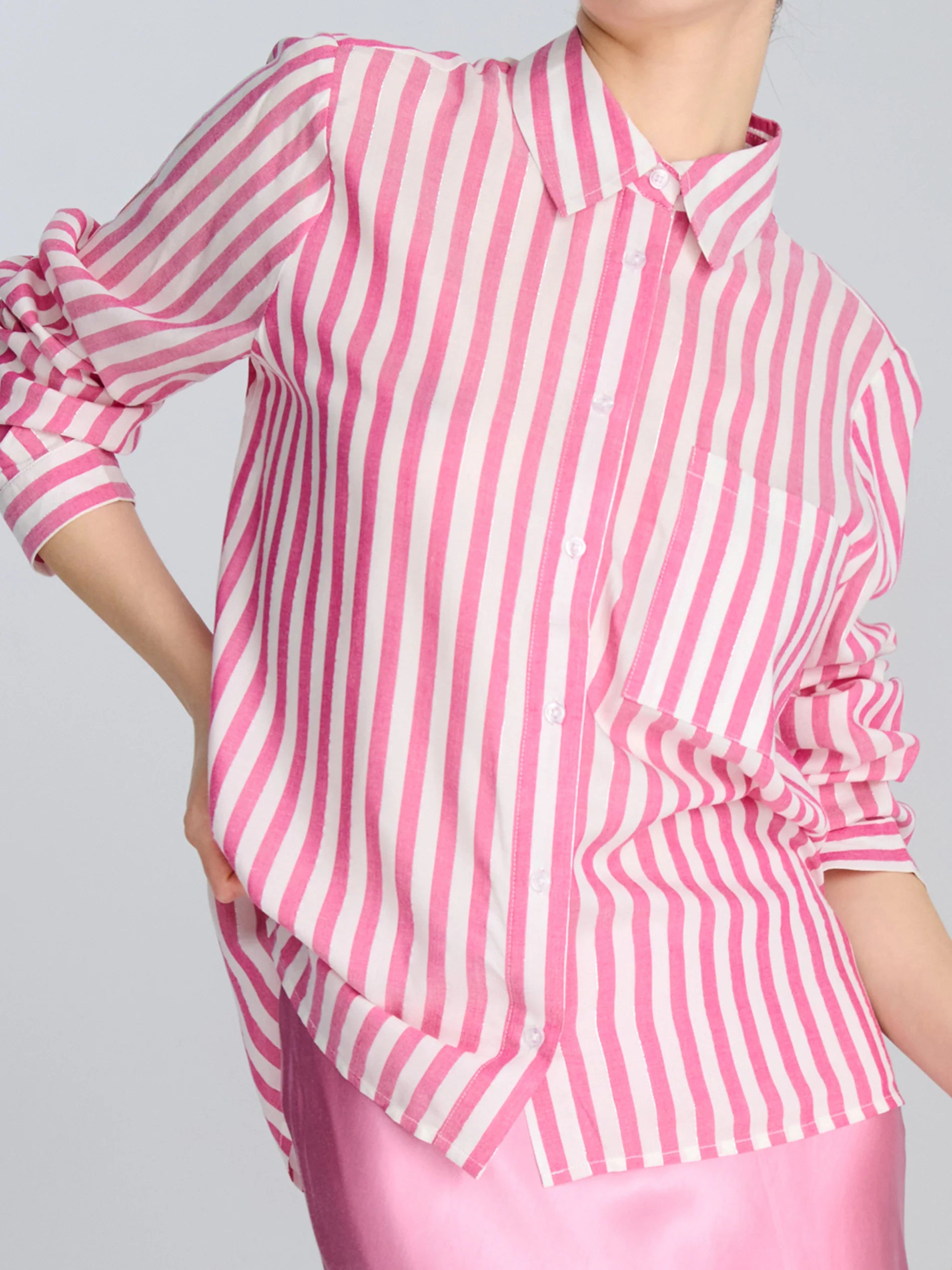 Sinsay Women's White & Pink Printed Viscose Shirt | Sinsay In Lebanon