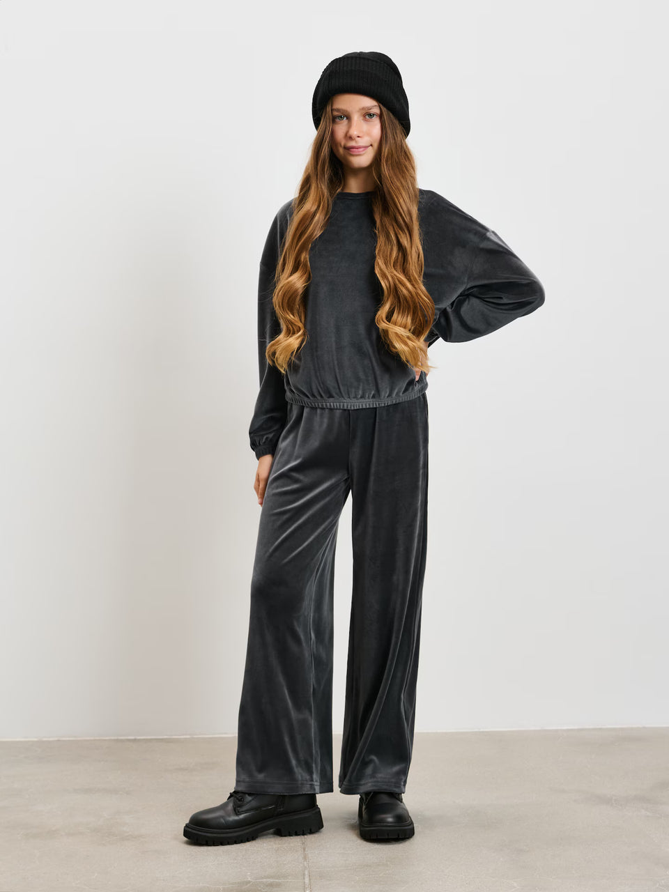 Sinsay Girl's Dark Grey Velour Wide Leg Pant