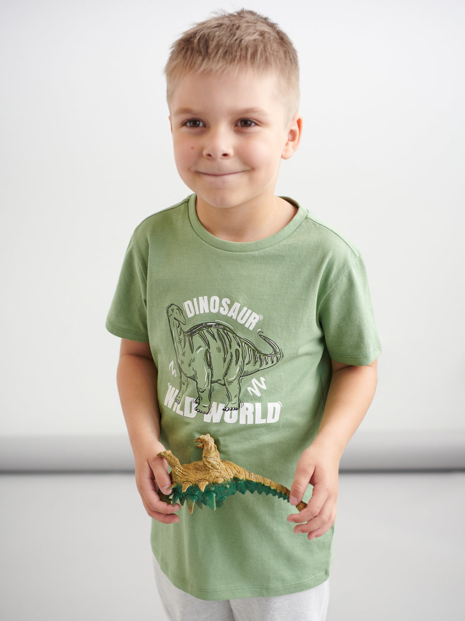Sinsay Boy's Green "DINOSAUR" Printed T-Shirt | Sinsay in Lebanon