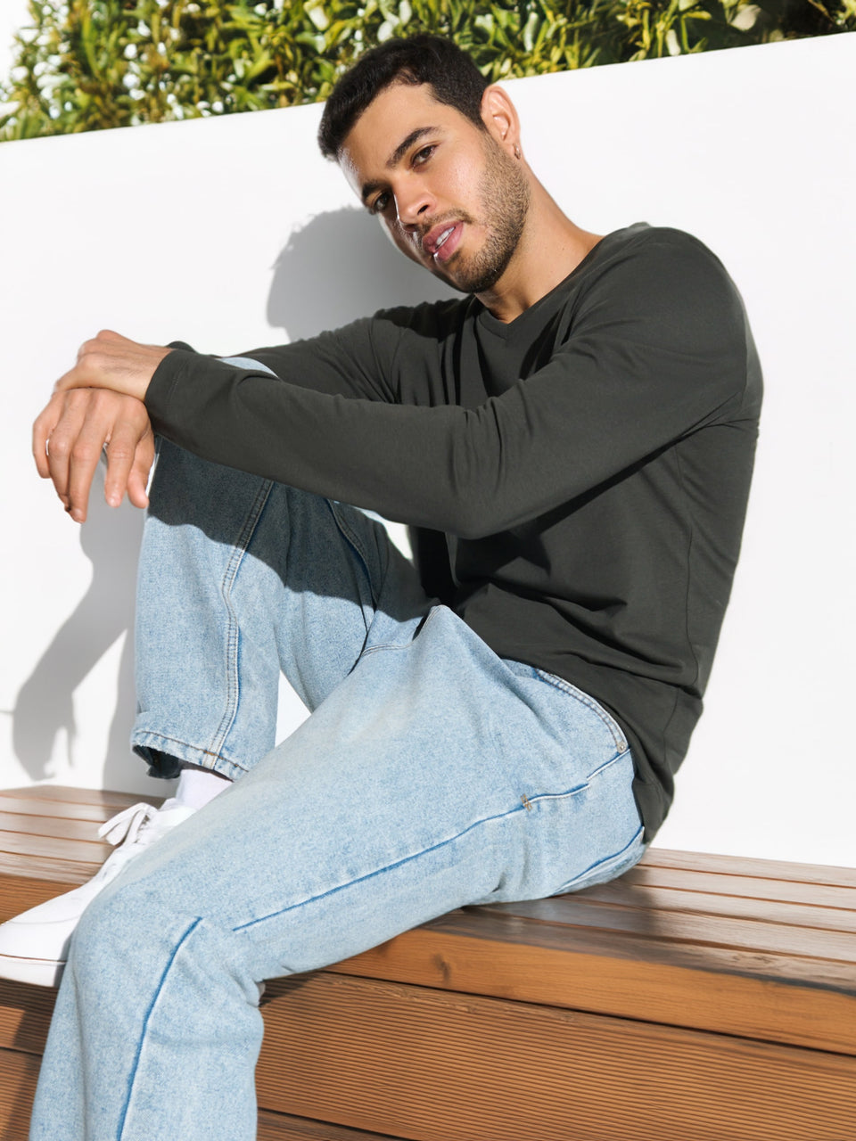 Sinsay Men's Dark Green V-Neck Long Sleeve Blouse | Sinsay In Lebanon