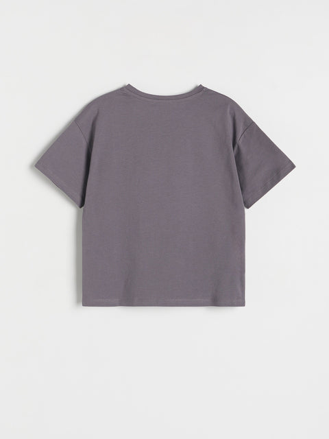 Gray t-shirt on a white background