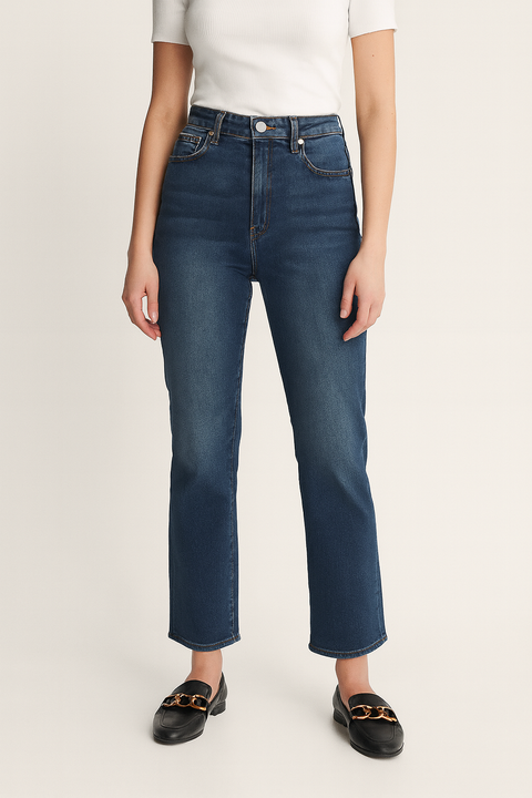 Forever 21 Women's Navy High Rise Relaxed Fit Tapered Leg Mom Jeans | Forever 21 In Lebanon