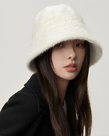 Forever 21 Women's White Winter Bucket Hat |Forever 21 In Lebanon