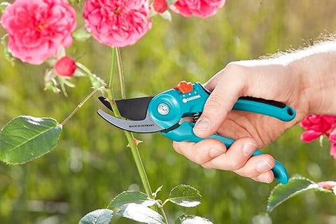 Gardena Blue Garden Secateurs | Gardena In Lebanon