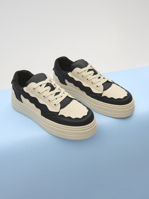 Sinsay Women's Black & White Reflective Element Sneakers | Sinsay In Lebanon