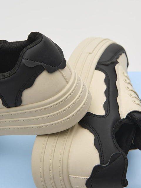 Sinsay Women's Black & White Reflective Element Sneakers | Sinsay In Lebanon