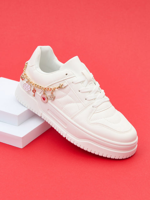 Sinsay  Women's White With reflect element in gold Sneakers | Sinsay in Lebanon