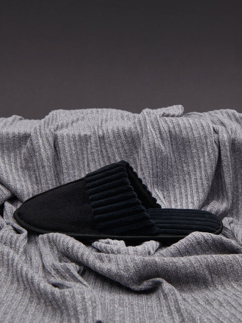 Sinsay Men's Black Flat-Sole Slipper | Sinsay In Lebanon