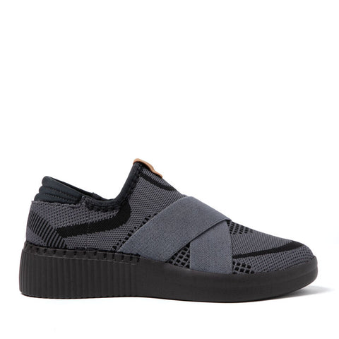 Dearfoams Women's Gray Livie X Strap Knit Trainer Sneakers |Dearfoams In Lebanon