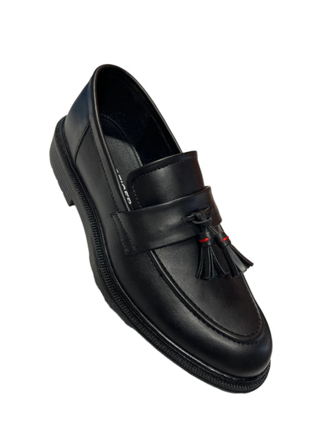 KG Kurt Geiger Men's Black Cooper Leather Tassel Casual Shoes |KG Kurt Geiger In Lebanon