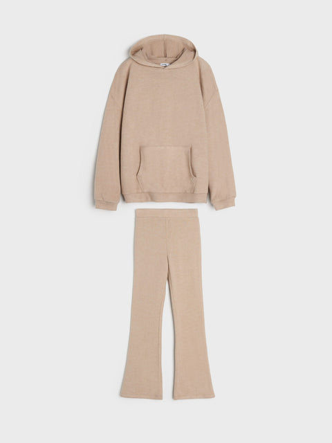 Sinsay Girl's Beige Sports Set | Sinsay In Lebanon