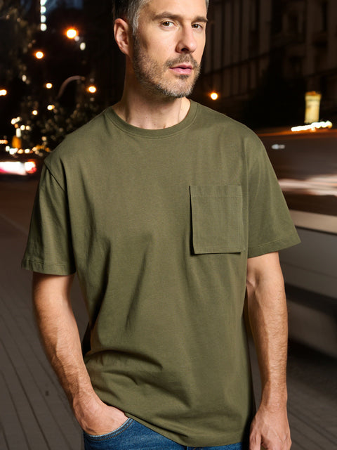 Sinsay Men's Olive Green Chest Pockets T-Shirt | Sinsay In Lebanon