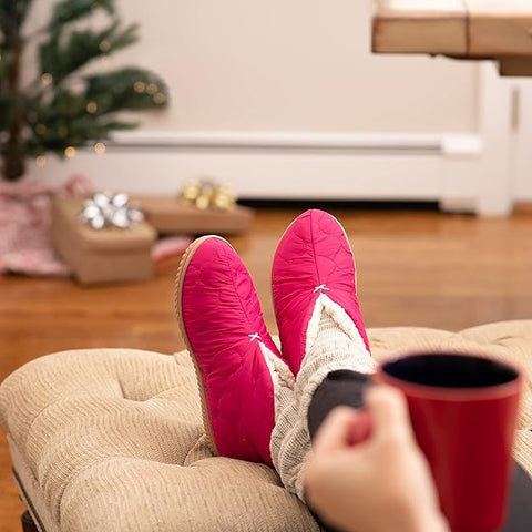 Dearfoams Women's Fuchsia Indoor/Outdoor Warm Up Bootie Slipper|Dearfoams In Lebanon